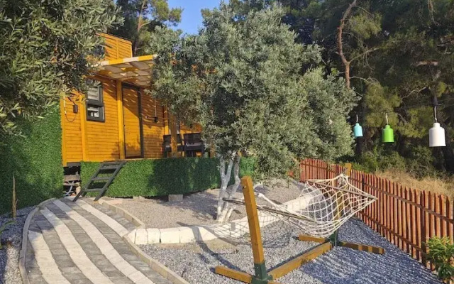 Ti̇ny Mi̇ni̇ House
