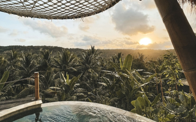 Kalma Bamboo Eco Lodge – Pool – Kuta