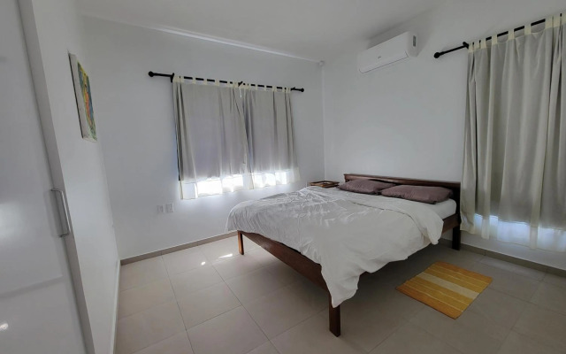 Modern - Wan Pipel with Terrace