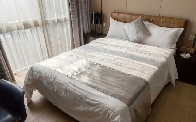 Pengman International Apartment Hotel