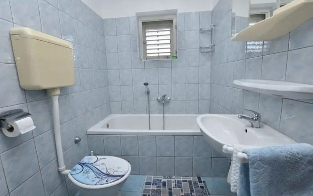 Apartment Damir