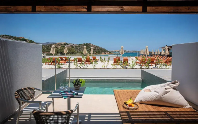 The River Suites - Adults Only