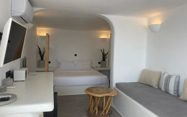 Nomikos Villas