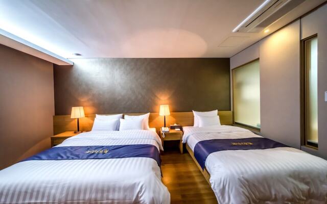 Xenia hotel