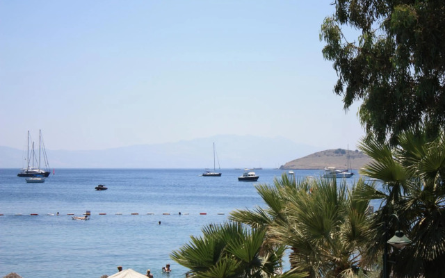 Toloman Hotel Bitez Beach