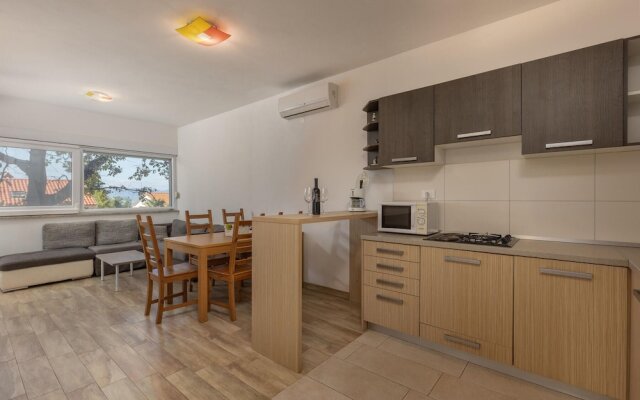 Nice Home in Njivice With Wifi and 2 Bedrooms