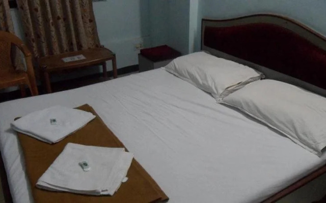 Hotel Parth