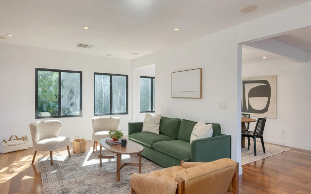 Silver Screen by Avantstay Luxe Backyard Escape