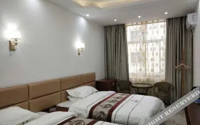 Qujing Shangke Hotel