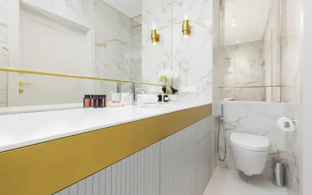 Mennica Amazonit by Renters Prestige