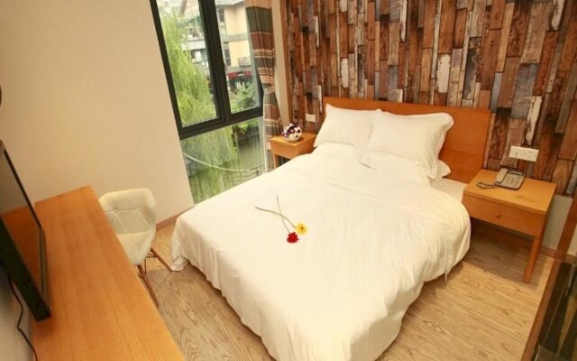Hangzhou Annual Ring Art Hotel