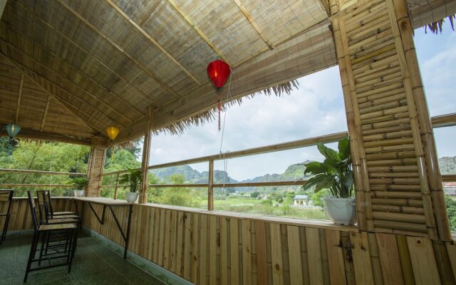Hang Mua Bamboo Homestay