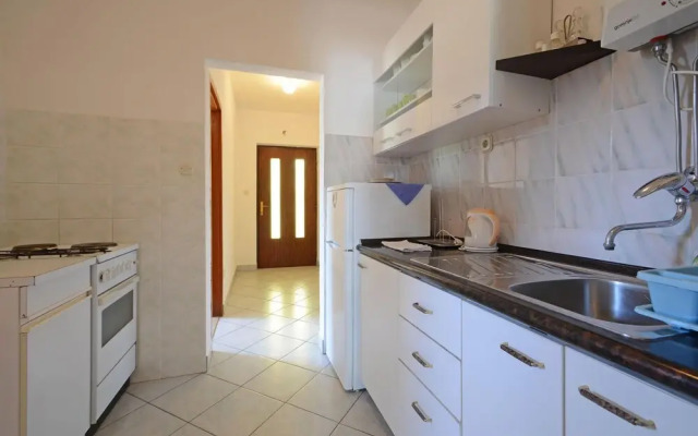 Amazing Apartment in Racisce With Wifi and 1 Bedrooms