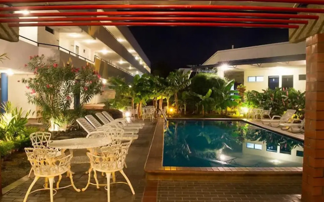 Hotel Versalles