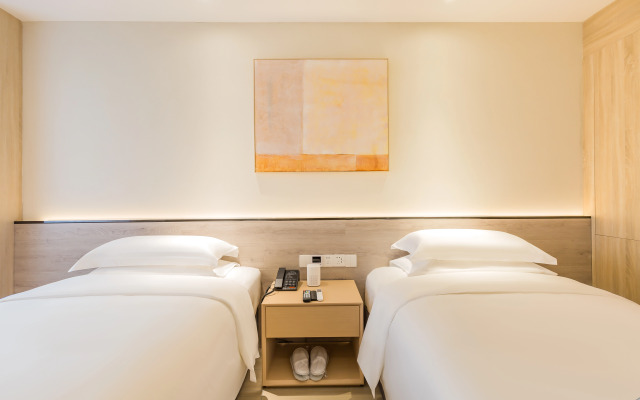 hidden place hotel