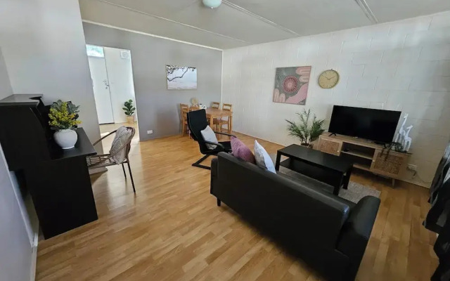 4B Kambalda Apartment