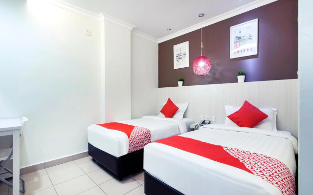 Super OYO 761 City Hotel
