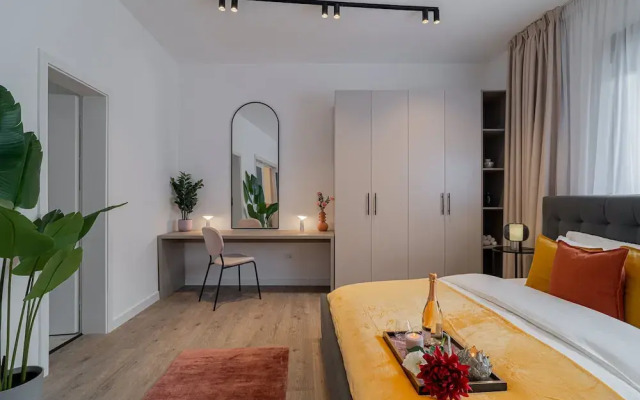 Vibrant & Spacious 3BR Condos on Amzei Square