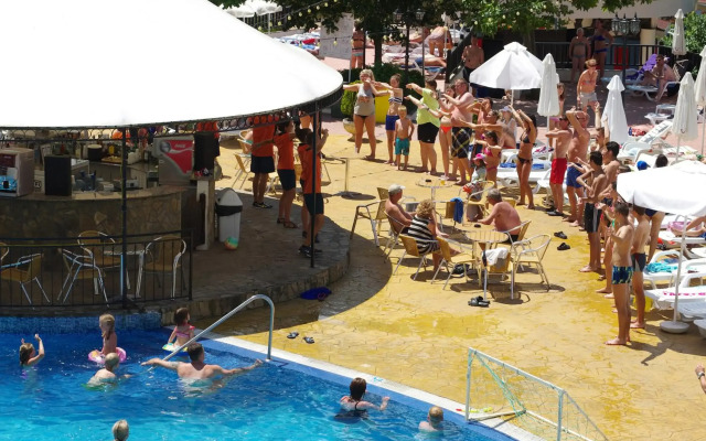 Bella Vista Beach Club