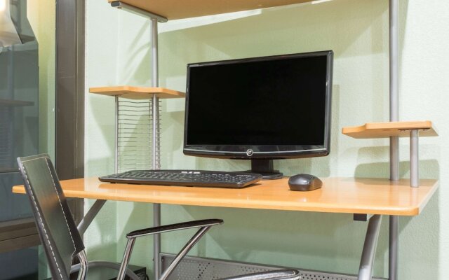 Super 8 Motel - Spartanburg I-26 Exit 22