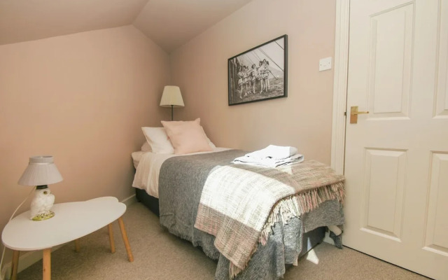 Arundel Mews Parking by Brighton Holiday Lets