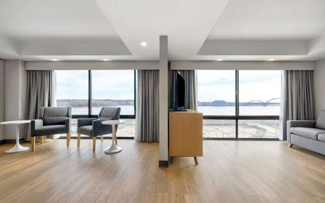 DoubleTree by Hilton Davenport