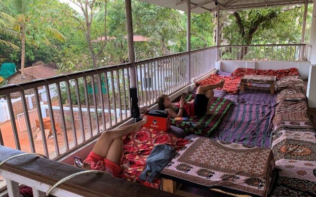 Rootsvilla Hostel Goa