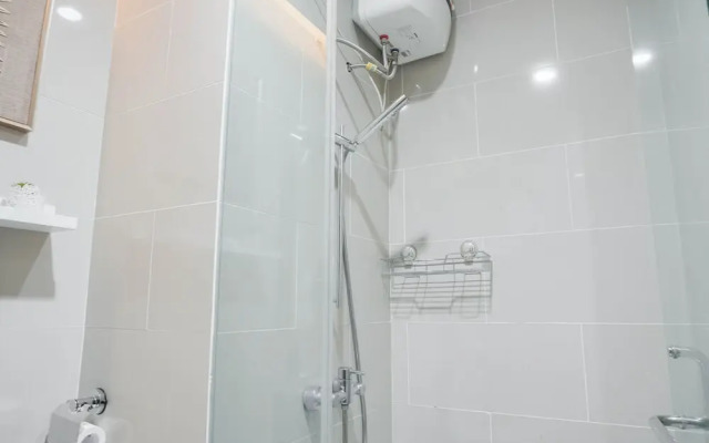 Nice and Spacious 2BR at Permata Hijau Suites Apartment