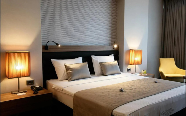 RYS Hotel & Restaurant