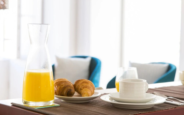 Leisure Luxury Downtown Duplex Lisbon by Altido