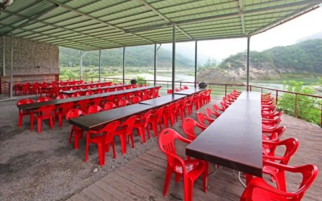 Donggang Village Caravan Pension