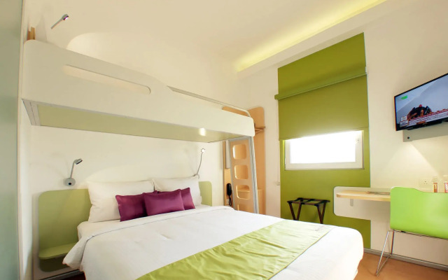 Holiday Inn Express Bengaluru Whitefield Itpl by IHG