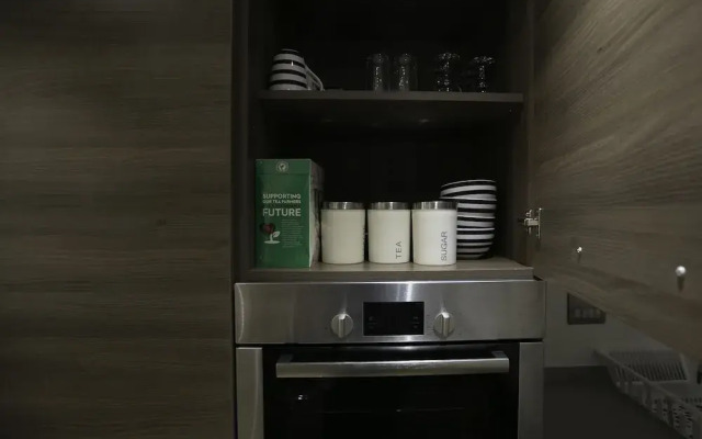 Brentwood - Deluxe Apartment