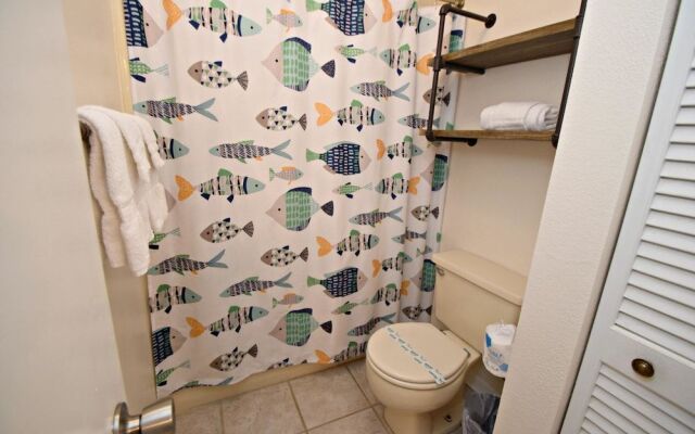 Regatta 201B by RedAwning