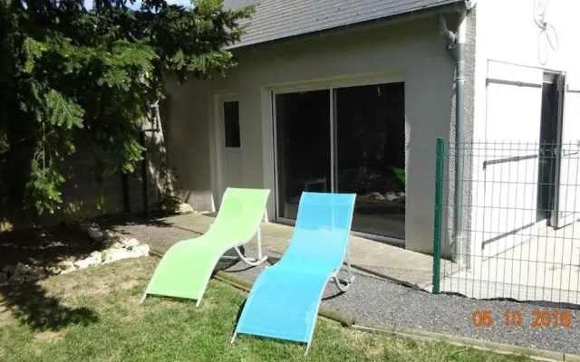 MAISON DE VILLE Avec jardin et Parking