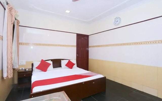 OYO 24347 Hotel Sunrise View