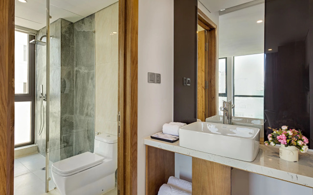 Jolia Hotel Danang Beach