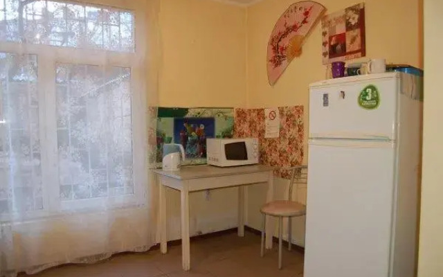 Apartment on Stepana Bandery 37