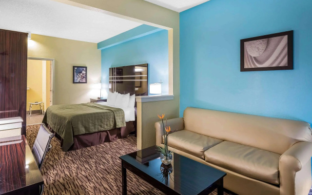 Boca Suites Deerfield Beach, SureStay Collection by BW