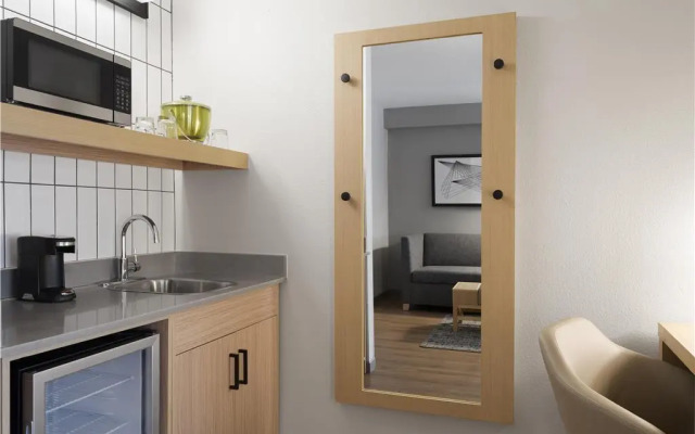 Hyatt Place Atlanta/Alpharetta/North Point Mall