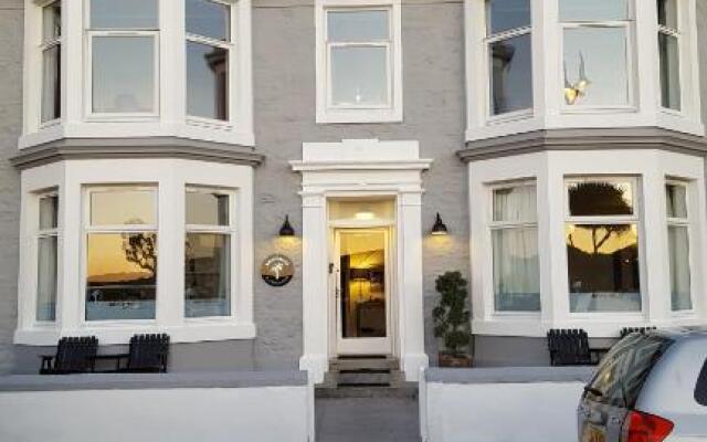 Boat House Super Suites