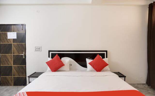 OYO 69520 Amazing Stays