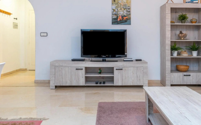 Tranquilo apto 2habs con WIFI AC PISCINA