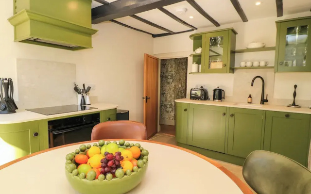 Broadway Cottage