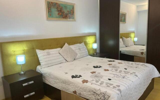 Apartament Theta- langa centru, cada hidromasaj