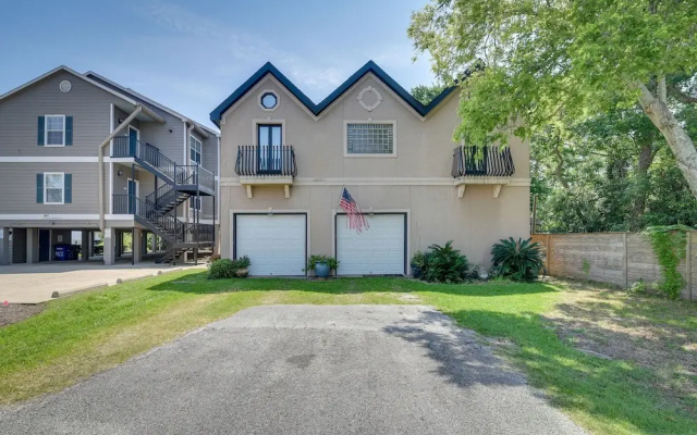 Texas Escape w/ Private Pool, Grill & Balconies!