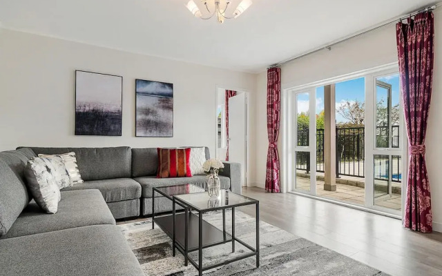 Ehome - 2 Bedroom Holiday Home on Wootton Road