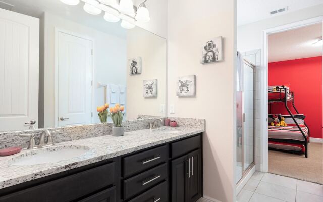 Magic Villa in Kissimmee with Private Pool