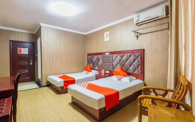 OYO Baozhen Hotel
