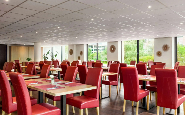 Amedia Amsterdam Airport, Trademark Collection by Wyndham